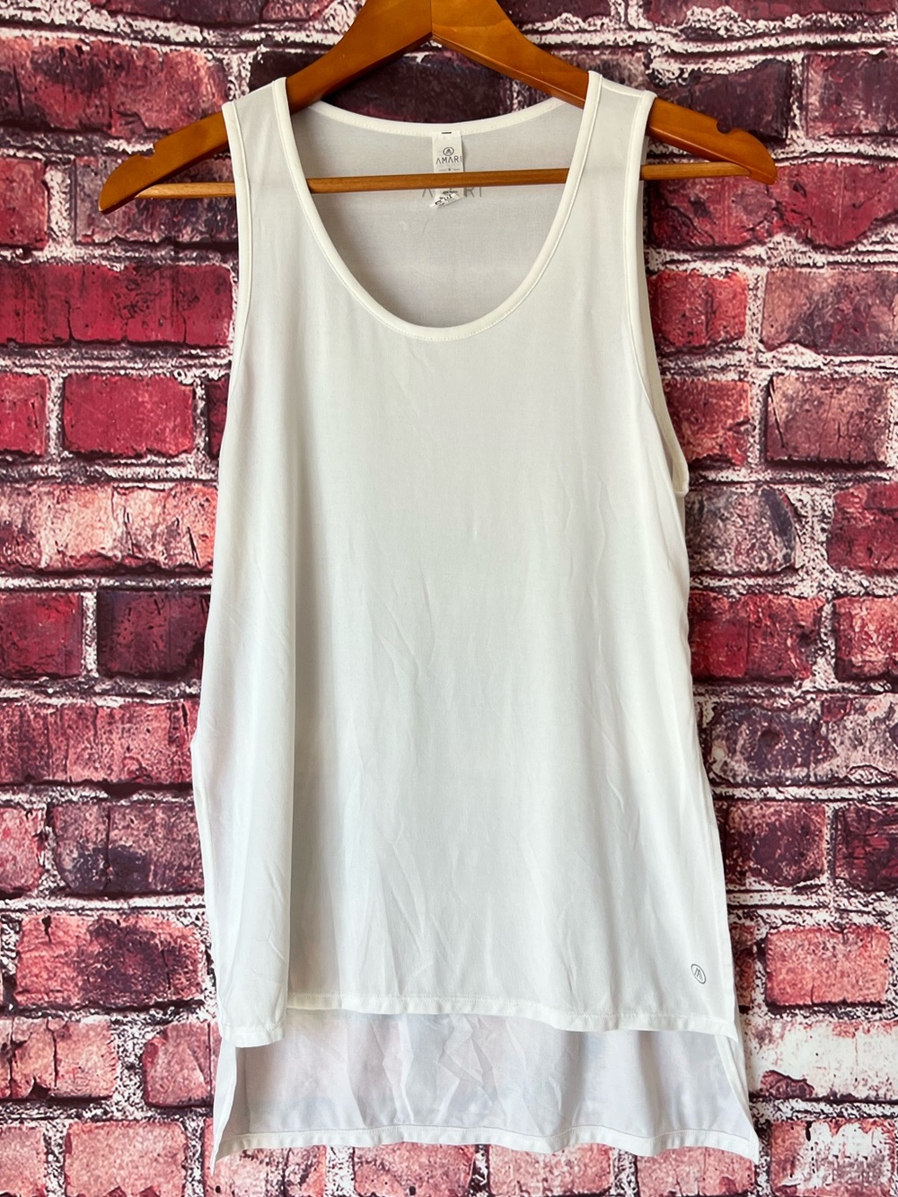 AMARI White Scoop Neck Layered High-Low Athletic Tunic Tank Top